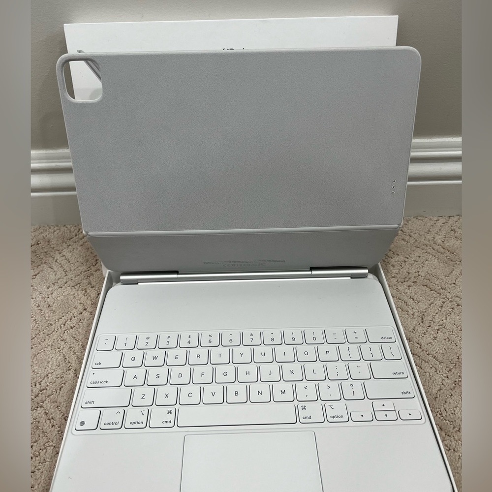 Pre-owned iPad Magic Keyboard